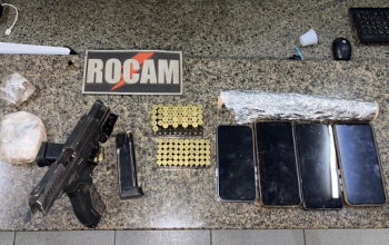 Polícia Militar apreende pistola, munições e drogas durante ação em Luís Correia