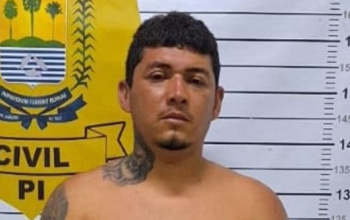 Acusado de matar o sargento Arnóbio se entregou na central de flagrantes em Parnaiba