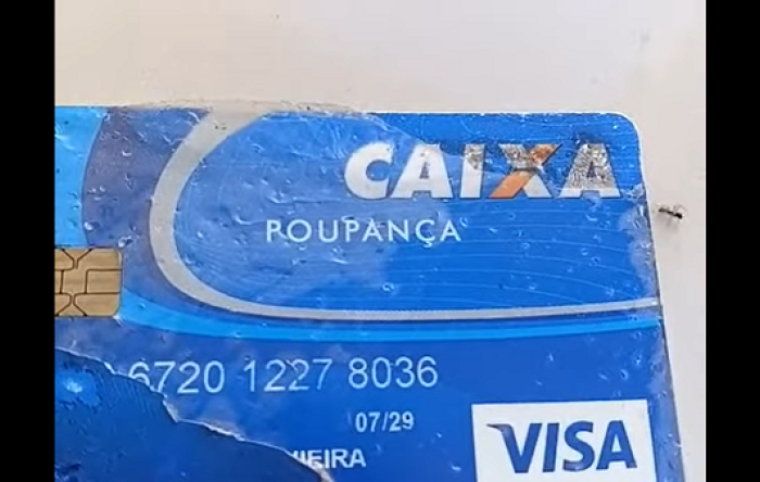 CLASSIFICADOS: Internauta encontra um cartão bancário e procura a pessoa que perdeu