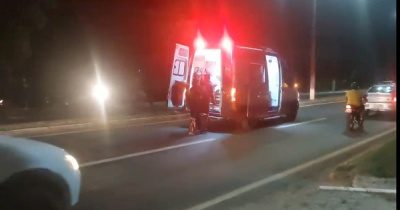 Homem fica ferido ao bater de moto em carnaubeira em Floriano