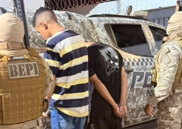BEPI prende dois suspeitos durante operação e apreende arma e drogas na zona Sul de Teresina