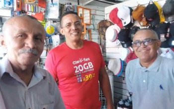 Direto da Banca do Zé Neto, uma entrevista com o Prof Lucimar Feitosa, da escolinha Dourados de Futebol