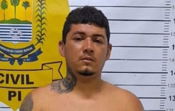 Acusado de matar o sargento Arnóbio se entregou na central de flagrantes em Parnaiba