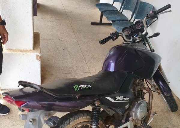 PM-PI apreende motocicleta com chassi suprimido durante blitz em Amarante