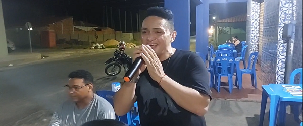 Gleysinho Show dando um show de reggae
