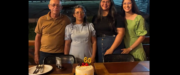 Dona Daguia celebra mais um ano de vida com jantar especial em família
