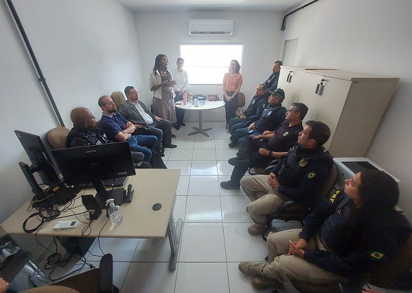 juizas eleitorais de floriano se reúnem com forças de segurança para tratar das eleições 2026