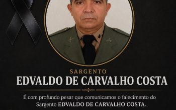 Policiais militares lamentam a morte do sargento Edvaldo de Carvalho Costa