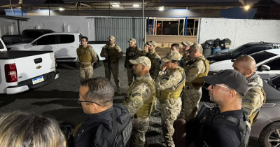 Polícia cumpre sete mandados e prende foragido por homicídio