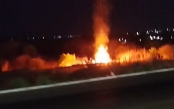Flagrante de um fogo no matagal perto do terminal rodoviário de Floriano